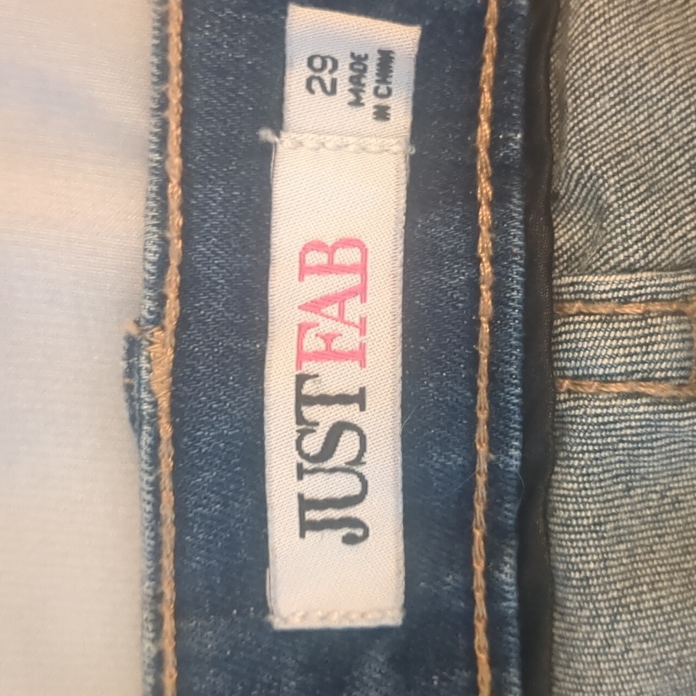 Jeans - Picture 2 of 3